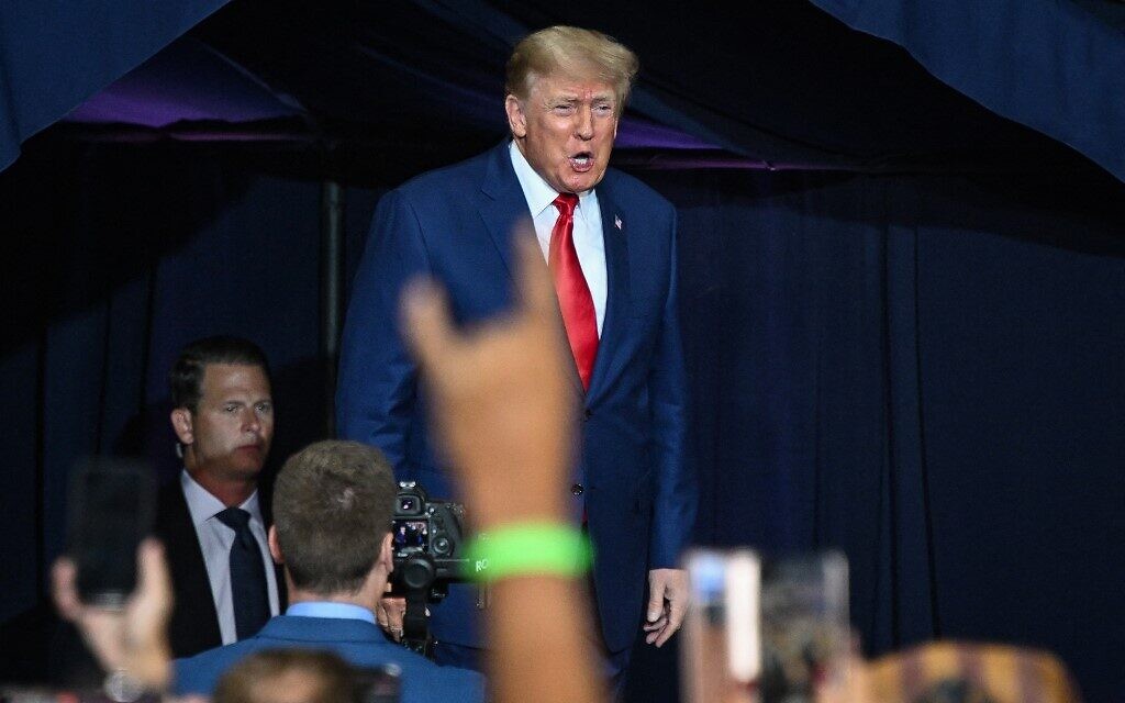 Former US President Donald Trump arrives for a campaign rally in support of Doug Mastriano for Governor of Pennsylvania and Mehmet Oz for US Senate at Mohegan Sun Arena in Wilkes-Barre, Pennsylvania on September 3, 2022. (Ed JONES / AFP) Former US President Donald Trump arrives for a campaign rally in support of Doug Mastriano for Governor of Pennsylvania and Mehmet Oz for US Senate at Mohegan Sun Arena in Wilkes-Barre, Pennsylvania on September 3, 2022. (Ed JONES / AFP)