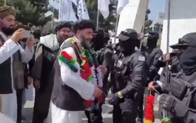 Bashir Noorzai welcomed by the Taliban in Kabul, Afghanistan after being released from the US detention center at Guantanamo Bay, September 19, 2022.
(Twitter screenshot/used in accordance with Clause 27a of the Copyright Law)