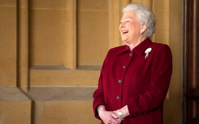Britain's Queen Elizabeth II laughs at Windsor Castle in Windsor, southern England on April 11, 2014 (Leon Neal, Pool Photo via AP, File) Britain's Queen Elizabeth II laughs at Windsor Castle in Windsor, southern England on April 11, 2014 (Leon Neal, Pool Photo via AP, File)