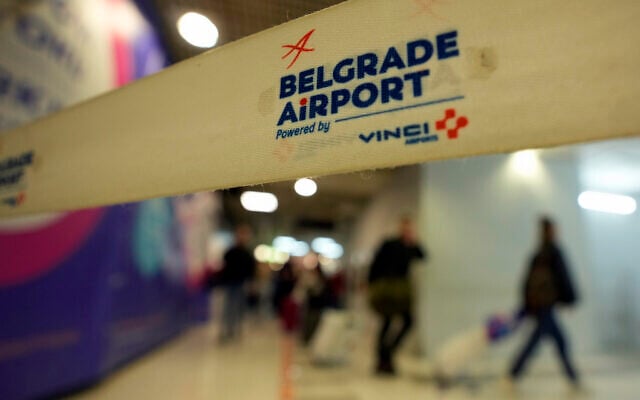 Passengers from the Moscow-Belgrade flight, operated by Air Serbia, pass through the airport building in Belgrade, Serbia, Sept. 21, 2022. (Darko Vojinovic/AP) Passengers from the Moscow-Belgrade flight, operated by Air Serbia, pass through the airport building in Belgrade, Serbia, Sept. 21, 2022. (Darko Vojinovic/AP)