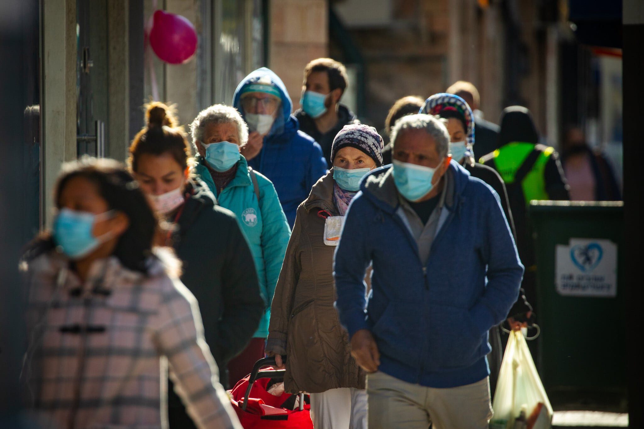 Amid rise in flu cases, Health Ministry recommends vulnerable wear face masks