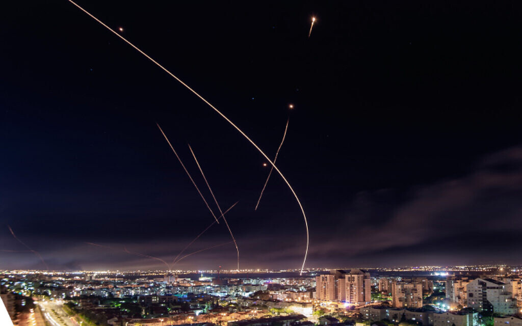 The Iron Dome anti-missile system fires interceptor missile towards rockets launched by terror groups from the Gaza Strip into Israel, over the southern Israeli city of Ashkelon, during Operation Guardian of the Walls, May 16, 2021. (Avi Roccah/Flash90) The Iron Dome anti-missile system fires interceptor missile towards rockets launched by terror groups from the Gaza Strip into Israel, over the southern Israeli city of Ashkelon, during Operation Guardian of the Walls, May 16, 2021. (Avi Roccah/Flash90)