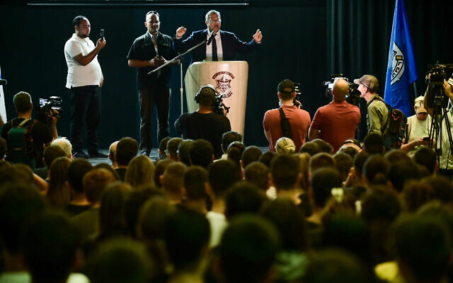 Far right MK Itamar Ben Gvir address students at Blich High School in Ramat Gan, September 6, 2022. (Tomer Neuberg/Flash90) Far right MK Itamar Ben Gvir address students at Blich High School in Ramat Gan, September 6, 2022. (Tomer Neuberg/Flash90)