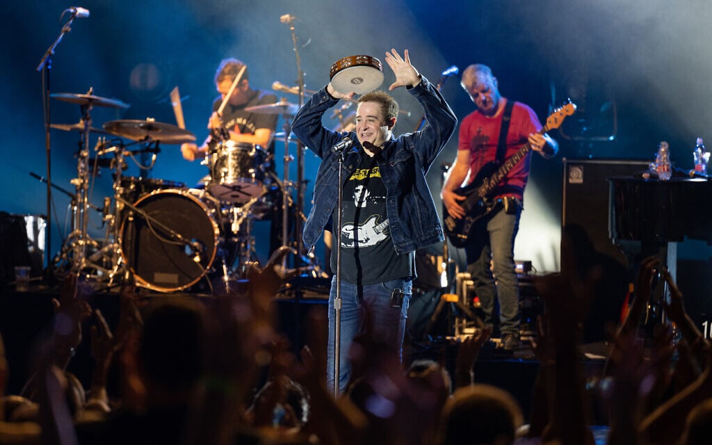 Counting Crows lead singer Adam Duritz at the band's September 14 show in Ra'anana, Israel (Courtesy Shlomi Pinto)