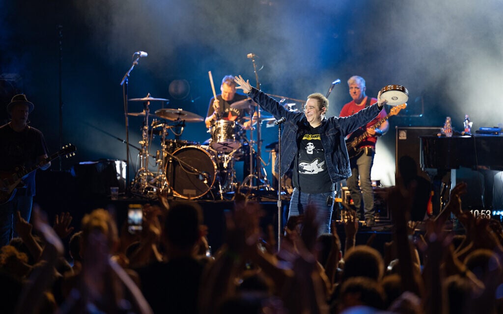 Counting Crows lead singer Adam Duritz at the band's September 14 show in Ra'anana, Israel (Courtesy Shlomi Pinto)