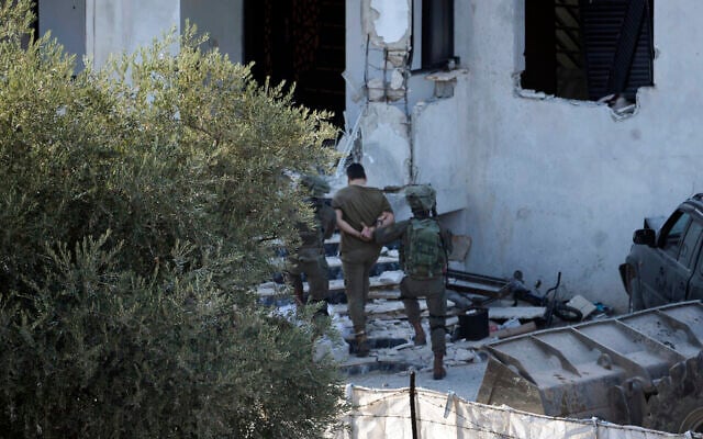Israeli soldiers arrest a Palestinian terror suspect during a raid in the village of Deir al-Hatab near the West Bank city of Nablus, Oct. 5, 2022 (AP Photo/Majdi Mohammed) Israeli soldiers arrest a Palestinian terror suspect during a raid in the village of Deir al-Hatab near the West Bank city of Nablus, Oct. 5, 2022 (AP Photo/Majdi Mohammed)