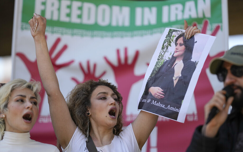 Iranians who live in Brazil protest the death of Mahsa Amini, in Sao Paulo, Brazil, September 23, 2022 (AP Photo/Andre Penner, File) Iranians who live in Brazil protest the death of Mahsa Amini, in Sao Paulo, Brazil, September 23, 2022 (AP Photo/Andre Penner, File)