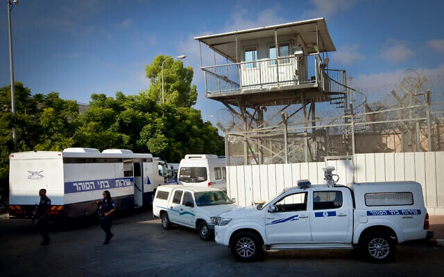 Givon Prison in Ramle on July 29, 2013. (Moshe Shai/FLASH90) Givon Prison in Ramle on July 29, 2013. (Moshe Shai/FLASH90)