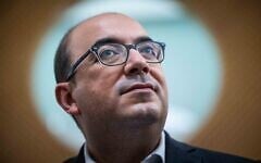 Balad party head MK Sami Abu Shehadeh in Jerusalem, October 6, 2022 (Yonatan Sindel/Flash90)
