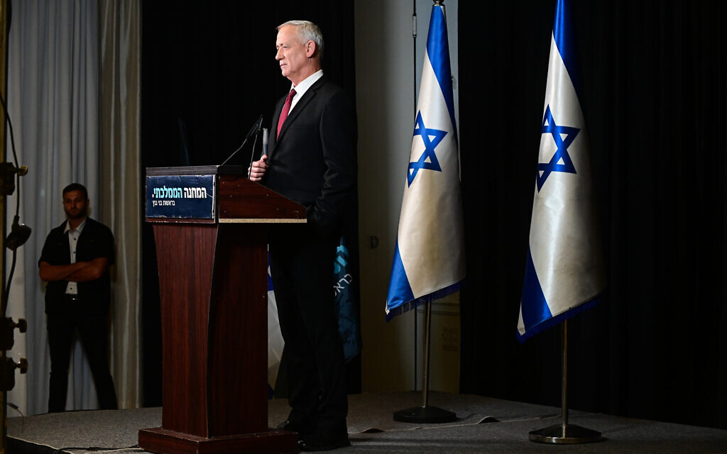 Minister of Defense and leader of the National Unity Party Benny Gantz speaks during a press conference in Tel Aviv, October 20, 2022. (Avshalom Sassoni/Flash90)
