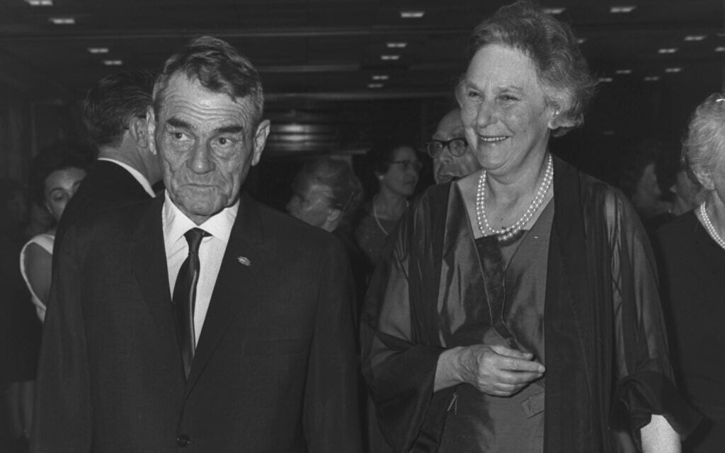 Dorothy Pinto Rothschild at the opening of the Knesset building in 1966. (Public domain)