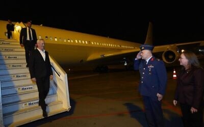 Defense Minister Benny Gantz touches down in Ankara, Turkey, ahead of a meeting with his counterpart Hulusi Akar, October 26, 2022. (Elad Malka/Defense Ministry)