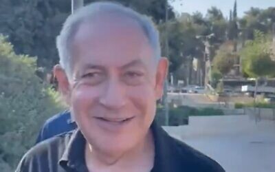 Former prime minister Benjamin Netanyahu jogs in Jerusalem on October 6, soon after his release from Shaare Zedek Medical Center. He was there overnight for observation after feeling unwell during Yom Kippur synagogue services the previous evening. (Twitter screenshot; used in accordance with clause 27a of the Copyright Law)