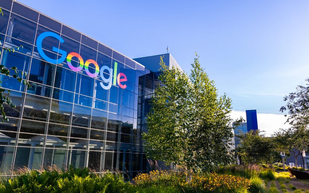 US charges engineers with sending Google trade secrets to Iran