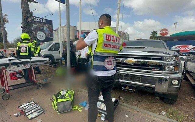Paramedics at the site of a shooting incident in Azor on October 3, 2022. (MDA) Paramedics at the site of a shooting incident in Azor on October 3, 2022. (MDA)