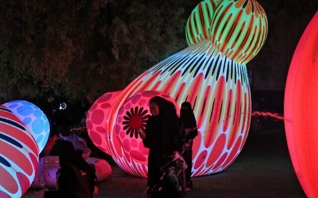 Saudis attend the Noor Riyadh lighting festival held at Al-Salam Park in the Saudi capital Riyadh, November 3, 2022. (Fayez Nureldine / AFP) Saudis attend the Noor Riyadh lighting festival held at Al-Salam Park in the Saudi capital Riyadh, November 3, 2022. (Fayez Nureldine / AFP)