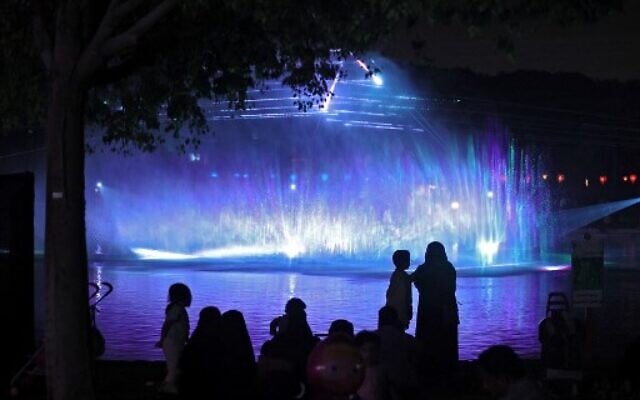 Saudis attend the Noor Riyadh lighting festival held at Al-Salam Park in the Saudi capital Riyadh, November 3, 2022. (Fayez Nureldine / AFP) Saudis attend the Noor Riyadh lighting festival held at Al-Salam Park in the Saudi capital Riyadh, November 3, 2022. (Fayez Nureldine / AFP)