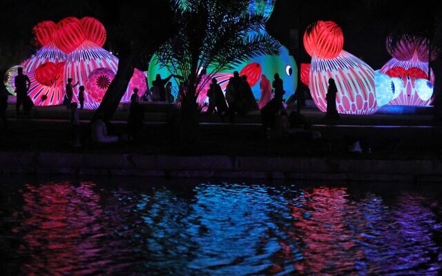 Saudis attend the Noor Riyadh lighting festival held at Al-Salam Park in the Saudi capital Riyadh, November 3, 2022. (Fayez Nureldine / AFP) Saudis attend the Noor Riyadh lighting festival held at Al-Salam Park in the Saudi capital Riyadh, November 3, 2022. (Fayez Nureldine / AFP)