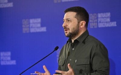 Ukraine's President Volodymyr Zelensky speaks during a press briefing after the International Summit on Food Security in Kyiv on November 26, 2022, (Genya SAVILOV/AFP)