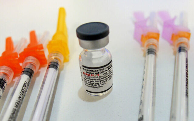 Booster shots of the Pfizer COVID-19 vaccine are displayed during a vaccine clinic in Townshend, Vt., on Tuesday, Sept. 20, 2022. Kristopher Radder/The Brattleboro Reformer via AP) Booster shots of the Pfizer COVID-19 vaccine are displayed during a vaccine clinic in Townshend, Vt., on Tuesday, Sept. 20, 2022. Kristopher Radder/The Brattleboro Reformer via AP)