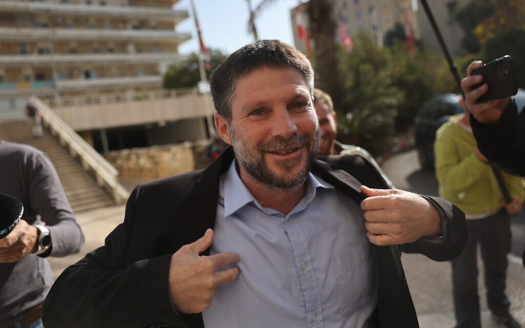 Religious Zionism leader Bezalel Smotrich arrives for coalition talks with Likud chief Benjamin Netanyahu, in Jerusalem, November 6, 2022. (Yonatan Sindel/Flash90)