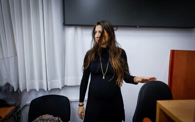 Einav Segal, a worker in a cigar store, arrives to give testimony in trial against former prime minister MK Benjamin Netanyahu, at the District Court in Jerusalem on November 8, 2022. (Olivier Fitoussi/Flash90)