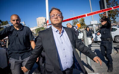 Otzma Yehudit leader MK Itamar Ben Gvir at the scene of a terror attack near the entrance to Jerusalem, on November 23, 2022. (Yonatan Sindel/Flash90 Otzma Yehudit leader MK Itamar Ben Gvir at the scene of a terror attack near the entrance to Jerusalem, on November 23, 2022. (Yonatan Sindel/Flash90