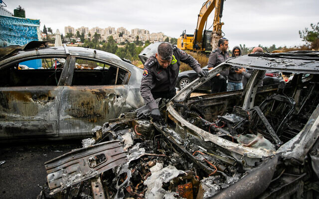 Cars burnt in an apparent anti-Arab attack in Abu Ghosh, near Jerusalem, November 25, 2022 (Oren Ben Hakoon/Flash90) Cars burnt in an apparent anti-Arab attack in Abu Ghosh, near Jerusalem, November 25, 2022 (Oren Ben Hakoon/Flash90)