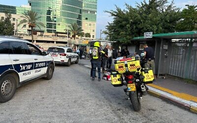 The scene of a shooting in Ra'anana on November 14, 2022. (Magen David Adom)