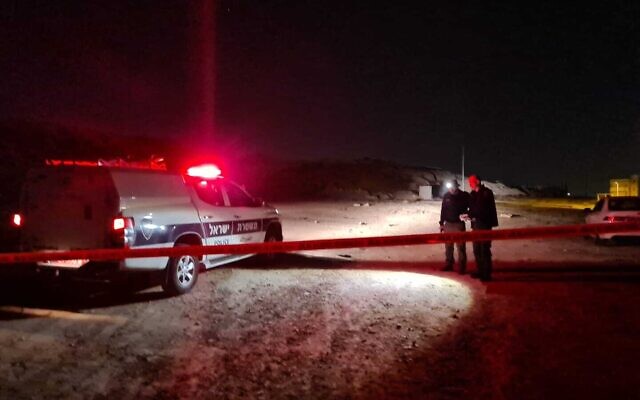Police at the scene of a shooting incident in the Bedouin city of Rahat in southern Israel on November 30, 2022. (Israel Police) Police at the scene of a shooting incident in the Bedouin city of Rahat in southern Israel on November 30, 2022. (Israel Police)