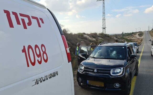 A vehicle damaged by alleged stone throwing in the West Bank on November 10, 2022 (MDA) A vehicle damaged by alleged stone throwing in the West Bank on November 10, 2022 (MDA)