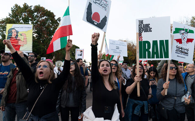 Demonstrators rally outside of the White House to protest against the Iranian regime, in Washington, October 22, 2022. (AP Photo/Jose Luis Magana) Demonstrators rally outside of the White House to protest against the Iranian regime, in Washington, October 22, 2022. (AP Photo/Jose Luis Magana)