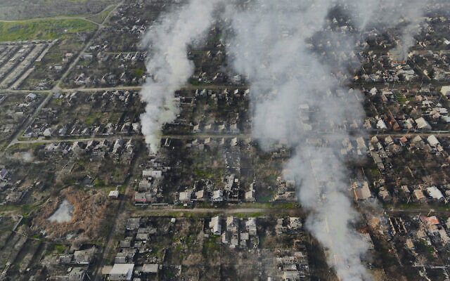 Smoke billows after Russian attacks in the outskirts of Bakhmut, Ukraine, Tuesday, Dec. 27, 2022. (AP/Libkos) Smoke billows after Russian attacks in the outskirts of Bakhmut, Ukraine, Tuesday, Dec. 27, 2022. (AP/Libkos)