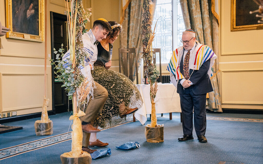 In Edinburgh, the couple found a welcoming Jewish community, where, Jennifer Andreacchi and Han Smith (left) said, many of the younger community members are queer. (Fern Photography/ via JTA)