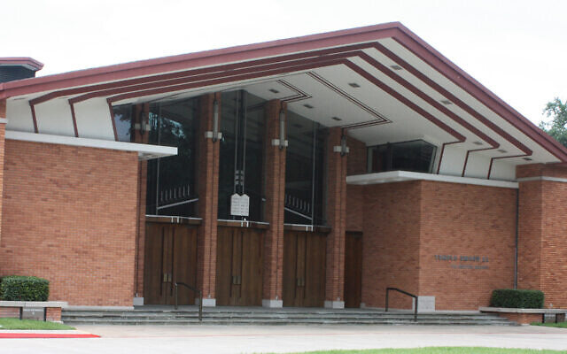 Congregation Emanu El in Houston is reassessing its security protocols with security nonprofits and consultants. (Jewish Herald-Voice/via JTA) Congregation Emanu El in Houston is reassessing its security protocols with security nonprofits and consultants. (Jewish Herald-Voice/via JTA)