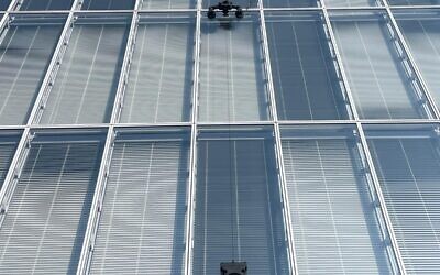 Israeli startup Verobotics develops autonomous AI-powered robots used to clean and inspect the facades of high-rise buildings. (Courtesy)