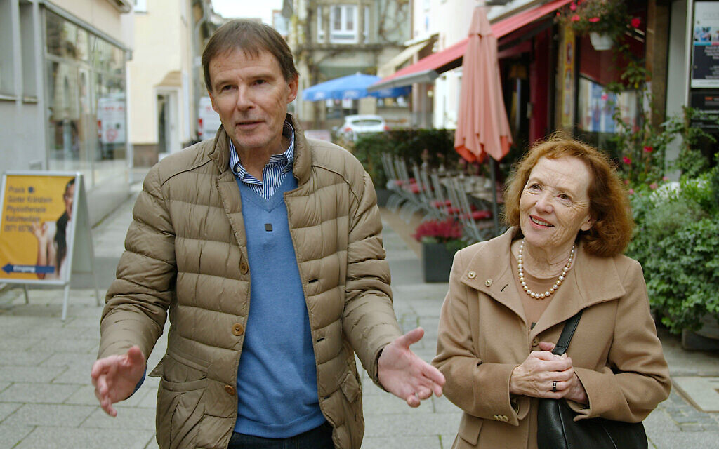 2023 Obermayer prizewinners Rudolf and Marlies Walter, honored for working to preserve local Jewish history for 30 years. (Courtesy of Widen the Circle)