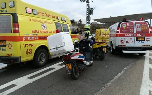 Medics are seen at a checkpoint near the West Bank settlement of Nili, following a stabbing incident, January 16, 2023, (Magen David Adom) Medics are seen at a checkpoint near the West Bank settlement of Nili, following a stabbing incident, January 16, 2023, (Magen David Adom)