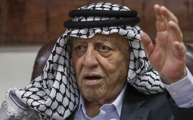 Former Palestinian Authority prime minister Ahmed Qurei at his office in the West Bank town of Abu Dis, November 23, 2020. (AHMAD GHARABLI / AFP) Former Palestinian Authority prime minister Ahmed Qurei at his office in the West Bank town of Abu Dis, November 23, 2020. (AHMAD GHARABLI / AFP)