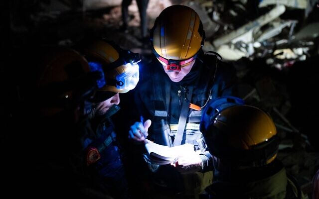 IDF search and rescue teams begin operating in a bid to find survivors after an earthquake in Turkey on February 7, 2023. (Israel Defense Forces)