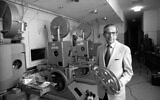 Walter Mirisch, president of the Academy of Motion Picture Arts and Sciences, at the organization's headquarters in Beverly Hills on September 16, 1975. (AP Photo/George Brich)