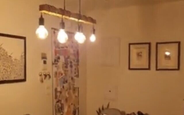Screen capture from video of light fittings in Israel that were shaken by a major earthquake in Turkey and Syria, February 6, 2023. (Twitter. Used in accordance with Clause 27a of the Copyright Law) Screen capture from video of light fittings in Israel that were shaken by a major earthquake in Turkey and Syria, February 6, 2023. (Twitter. Used in accordance with Clause 27a of the Copyright Law)