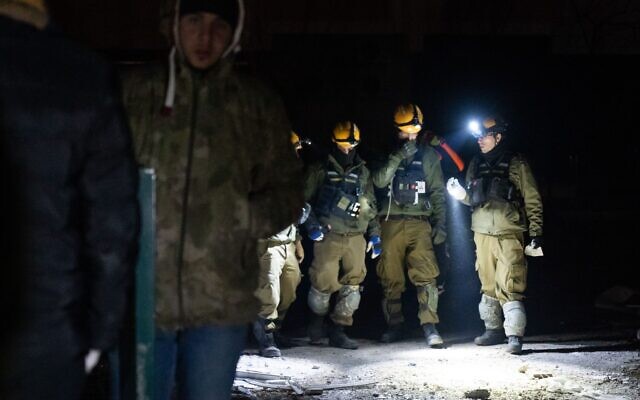 IDF search and rescue teams begin operating in a bid to find survivors after an earthquake in Turkey on February 7, 2023. (Israel Defense Forces)