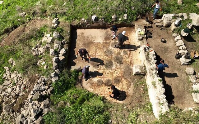 An aerial view of the mosaic at Horvat El-Bira in Shoham on March 14, 2023. (Emil Algam/IAA)