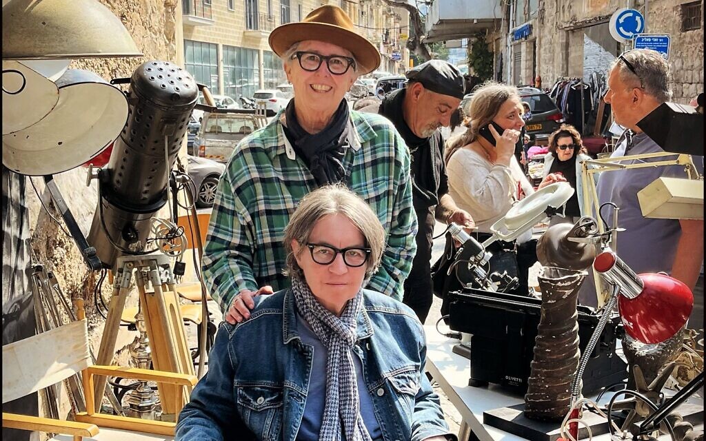 Photojournalist Debbie Hill (top) and artist Yael Robin, partners in life (Courtesy Debbie Hill)
