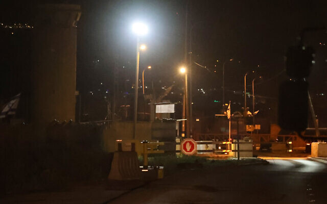 Illustrative: The Huwara checkpoint at the entrance of the West Bank town of the same name, following a reported shooting attack, on March 25, 2023. (Jaafar Ashtiyeh/AFP) Illustrative: The Huwara checkpoint at the entrance of the West Bank town of the same name, following a reported shooting attack, on March 25, 2023. (Jaafar Ashtiyeh/AFP)