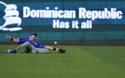 Israel left fielder Spencer Horowitz is unable to catch a ball hit by Dominican Republic's Juan Soto for a double during the first inning of a World Baseball Classic game, Tuesday, March 14, 2023, in Miami. (AP/Wilfredo Lee)