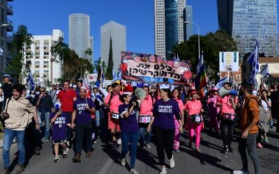 Israelis protest against the government's planned judicial overhaul, in Tel Aviv on March 28, 2023. (Tomer Neuberg/Flash90)