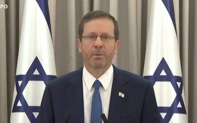 President Isaac Herzog addresses the nation on March 9, 2023 (Channel 12 screenshot)