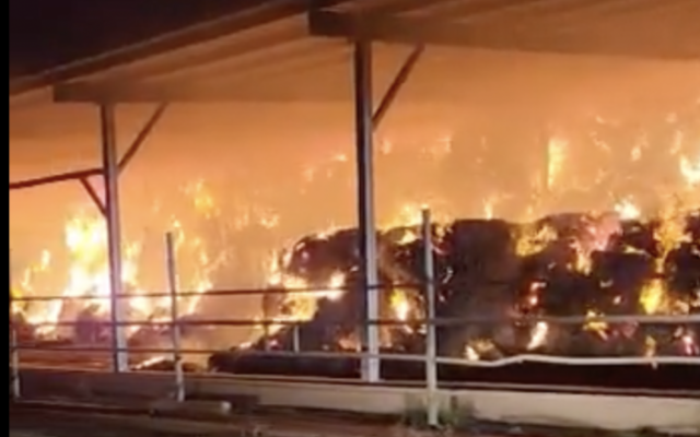Large fire at property belonging to Yesh Atid MK Ram Ben Barak, March 11, 2023 (Screen grab used in accordance with Clause 27a of the Copyright Law) Large fire at property belonging to Yesh Atid MK Ram Ben Barak, March 11, 2023 (Screen grab used in accordance with Clause 27a of the Copyright Law)